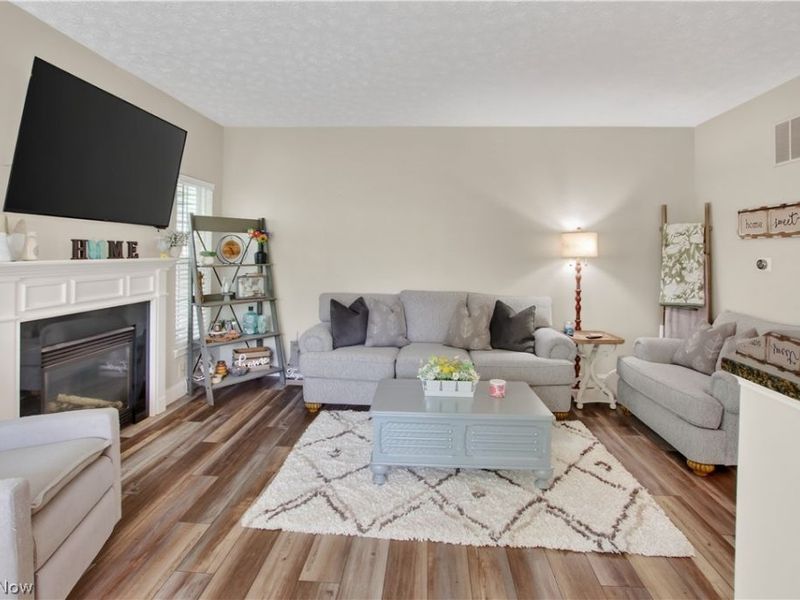 1506 Wellingshire Circle, Cuyahoga Falls, OH 44221 Photo 11