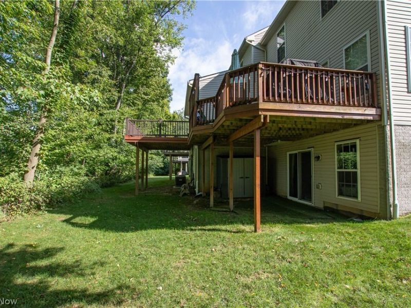 1506 Wellingshire Circle, Cuyahoga Falls, OH 44221 Photo 32