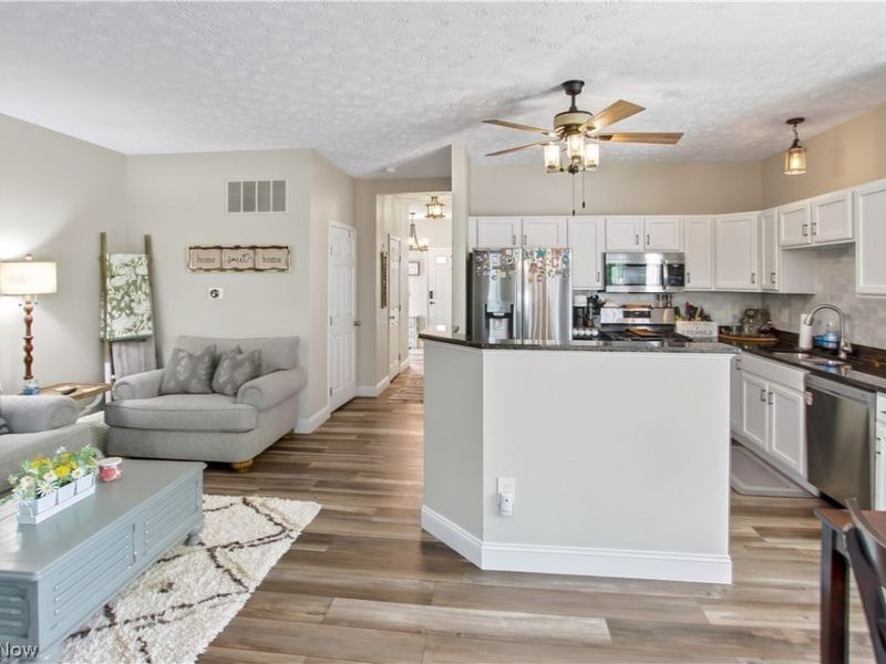1506 Wellingshire Circle, Cuyahoga Falls, OH 44221 Photo 9