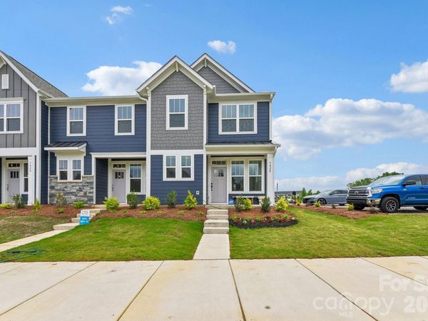 9028 Gulledge Court , Charlotte, NC 28262