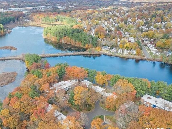 22 North Lake, Unit D2, Hamden, CT 06517