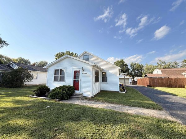 604 E Moore Street, Boonville, IN 47601