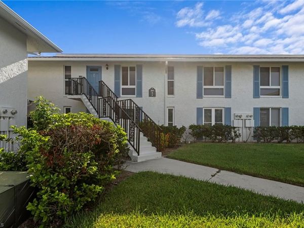 263 Palm DR, Unit 4, NAPLES, FL 34112