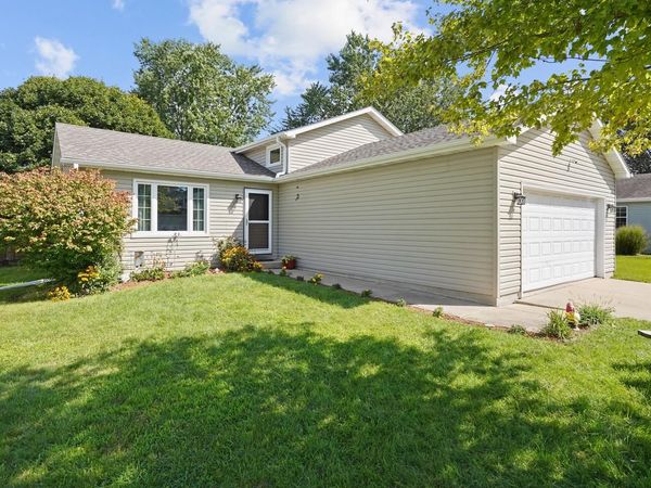 986 93rd STREET, Pleasant Prairie, WI 53158