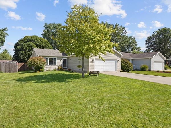 986 93rd STREET, Pleasant Prairie, WI 53158