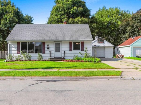 1335 SAN JOSE PLACE, Green Bay, WI 54303