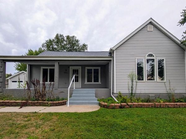 4013 MICHIGAN AVENUE, Manitowoc, WI 54220