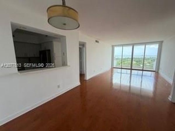 5600 Collins Ave , Unit 15J, Miami Beach, FL 33140