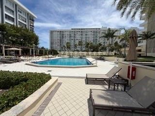 5600 Collins Ave, Unit 15J, Miami Beach, FL 33140 Photo