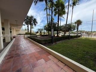 5600 Collins Ave, Unit 15J, Miami Beach, FL 33140 Photo