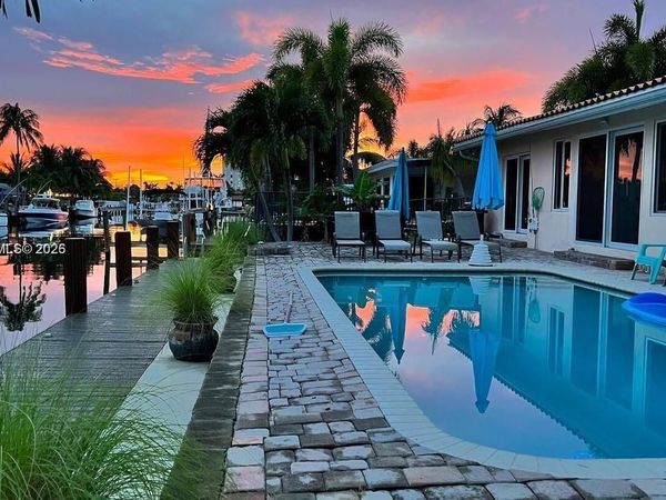2424 SE 9th St , Unit 2424, Pompano Beach, FL 33062
