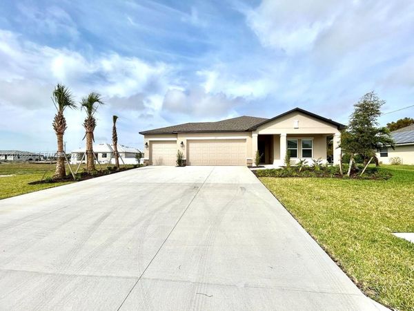 326 SW 31 Ave , Cape Coral, FL 33991