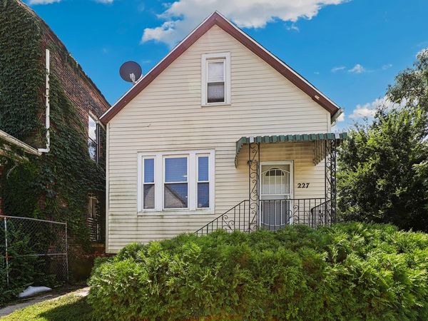227 154th Place , Calumet City, IL 60409