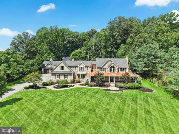 284 WALKER ROAD, MACUNGIE, PA 18062