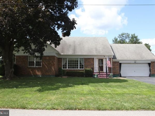 304 HAMILTON ST., DELAWARE CITY, DE 19706