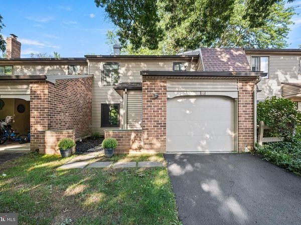402 DANOR COURT, CHESTERBROOK, PA 19087