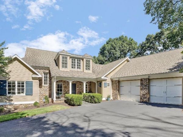 76 Lake Front CIR, Penhook, VA 24137
