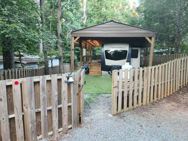 68 10th Street, Ellijay, GA 30540