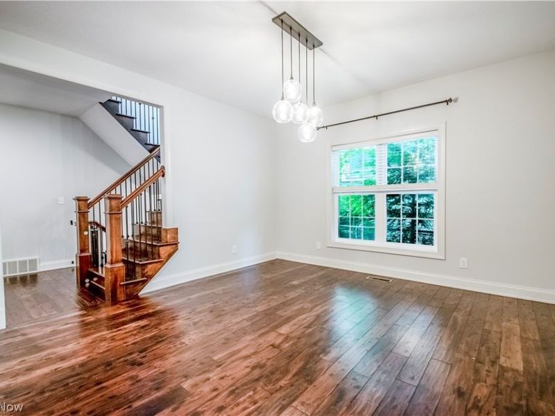 2218 S Overlook Road, Cleveland Heights, OH 44106 Photo 12