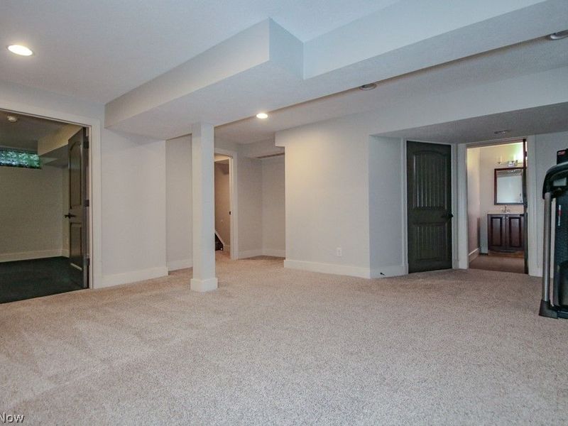 2218 S Overlook Road, Cleveland Heights, OH 44106 Photo 25