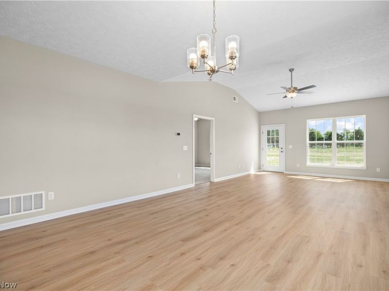 111 Brunswick Drive, Elyria, OH 44035 Photo 10