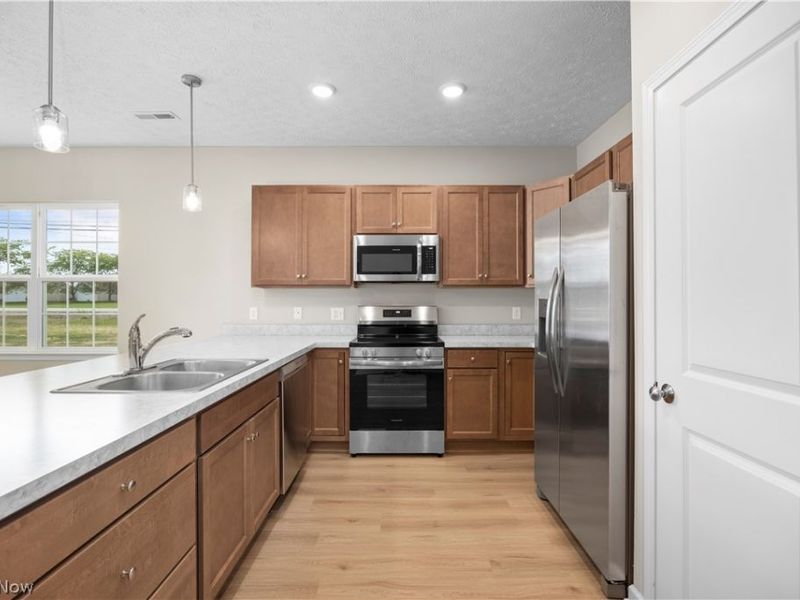 111 Brunswick Drive, Elyria, OH 44035 Photo 16