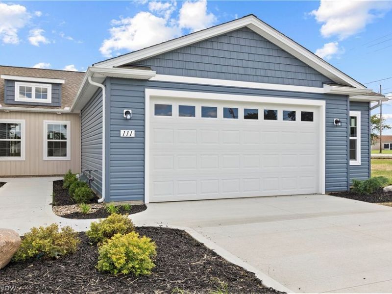 111 Brunswick Drive, Elyria, OH 44035 Photo 2