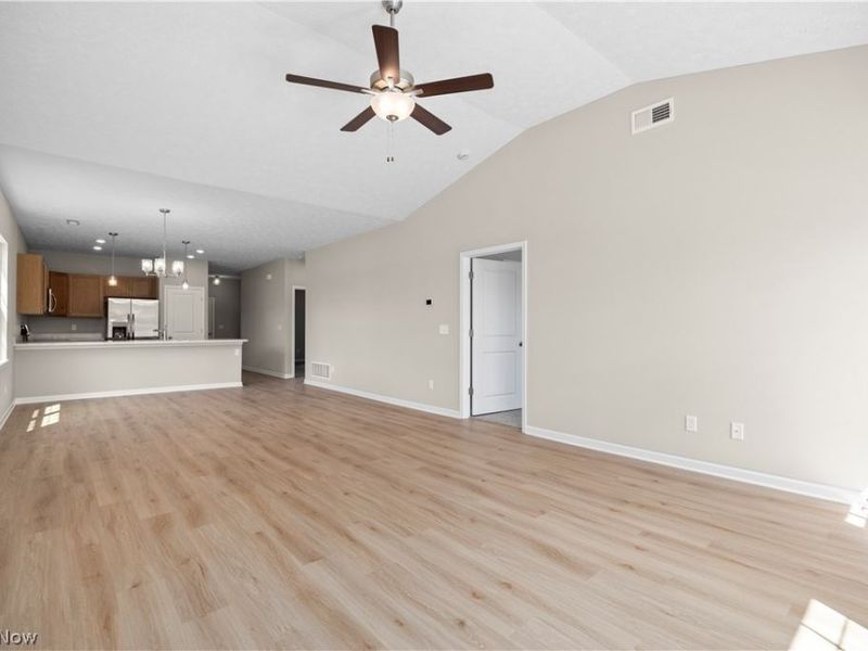 111 Brunswick Drive, Elyria, OH 44035 Photo 21
