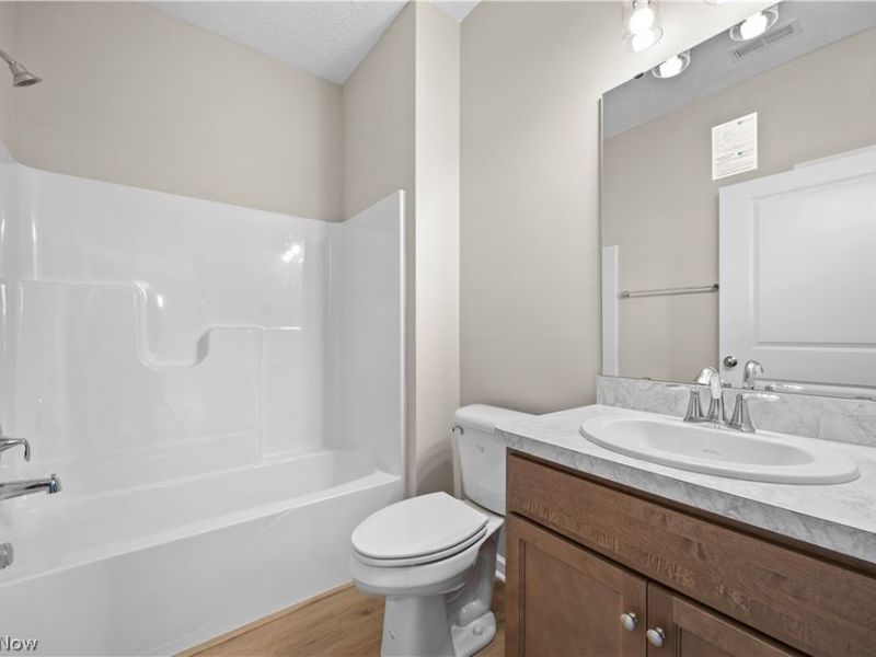 111 Brunswick Drive, Elyria, OH 44035 Photo 28