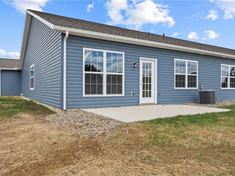 111 Brunswick Drive, Elyria, OH 44035 Photo 5