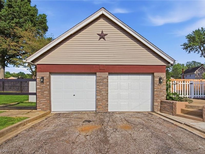 571 Wesleyan Avenue, Barberton, OH 44203 Photo 44
