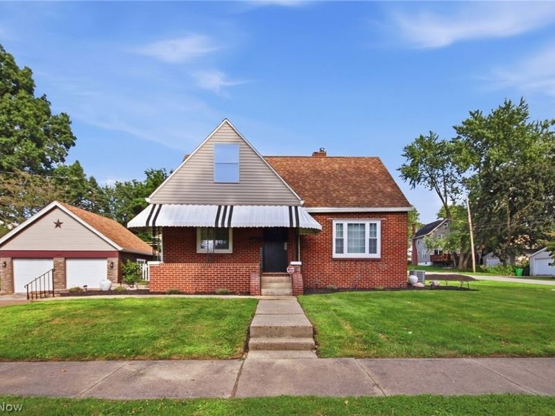 571 Wesleyan Avenue, Barberton, OH 44203 Photo 6