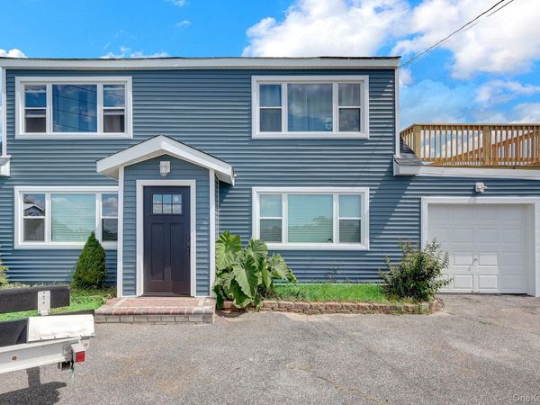 295 Bergen Avenue , West Babylon, NY 11704