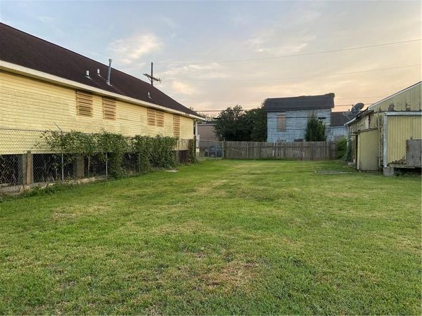 3227-3229 SECOND Street , New Orleans, LA 70125