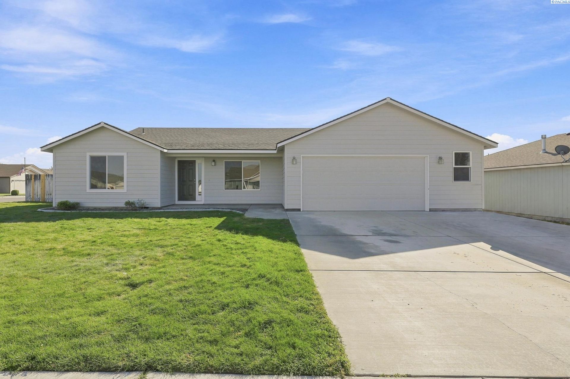 5519 Arthur Lane, Pasco, WA 99301 Main Photo