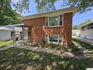 3510 A Street, Unit 1 & 2, Lincoln, NE 68510