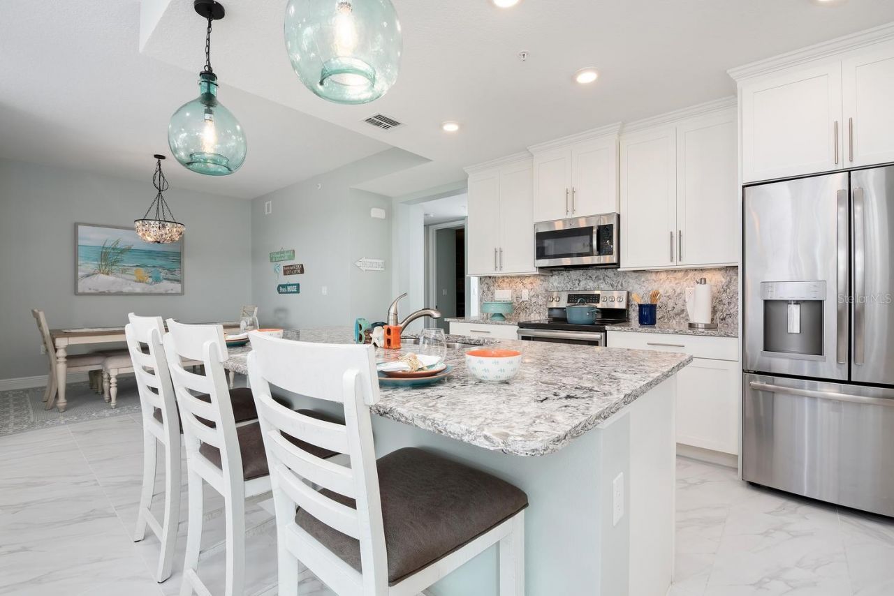 384 Aruba Circle , Unit 102, Bradenton, FL 34209 Photo