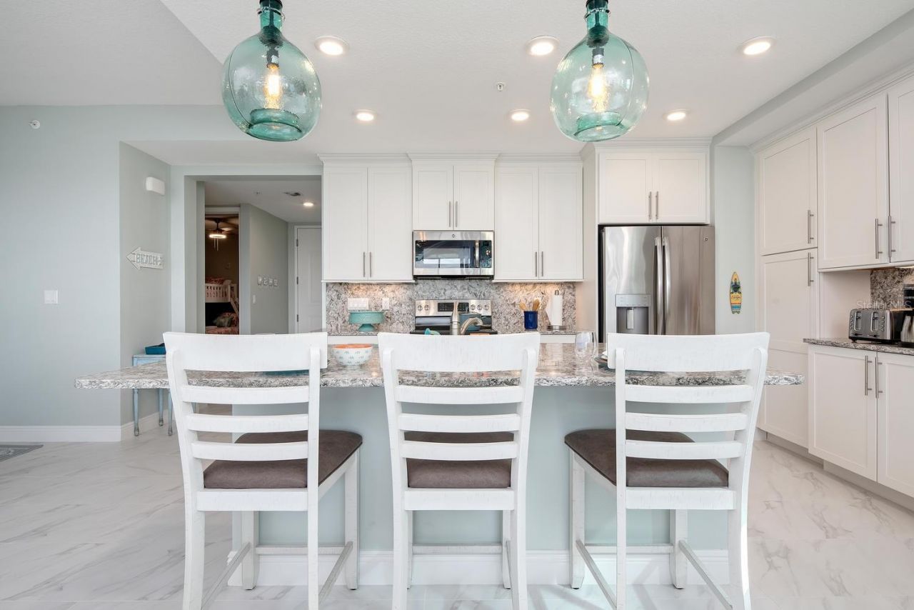 384 Aruba Circle , Unit 102, Bradenton, FL 34209 Photo