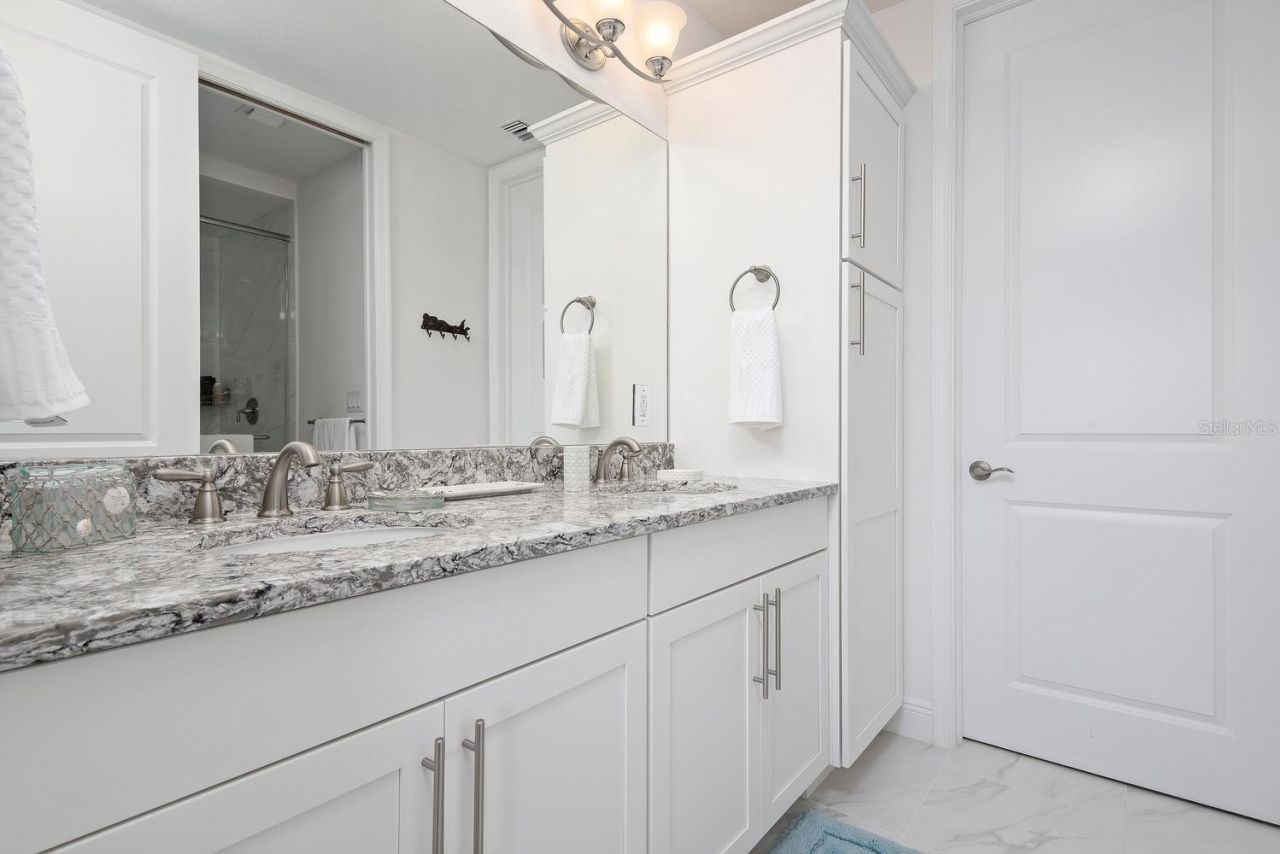 384 Aruba Circle , Unit 102, Bradenton, FL 34209 Photo