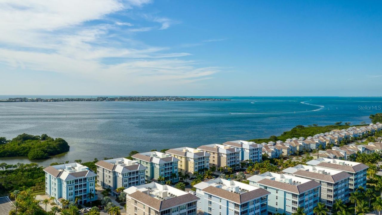 384 Aruba Circle , Unit 102, Bradenton, FL 34209 Photo