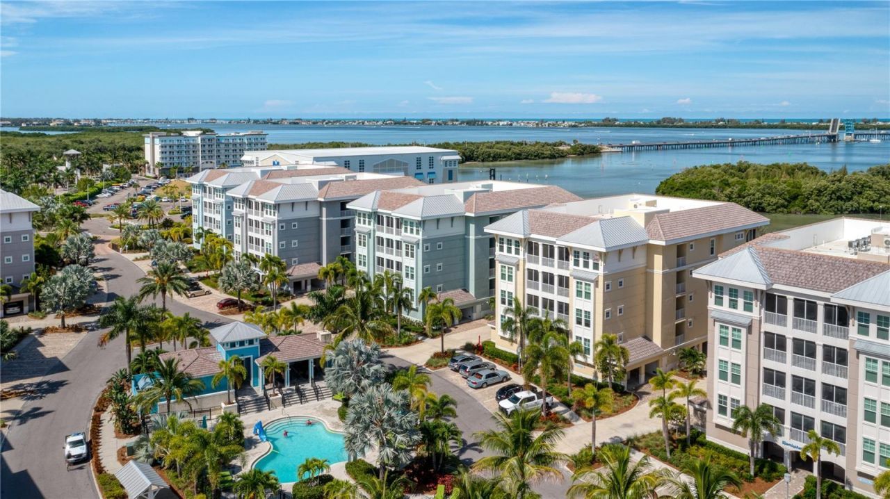 384 Aruba Circle , Unit 102, Bradenton, FL 34209 Photo
