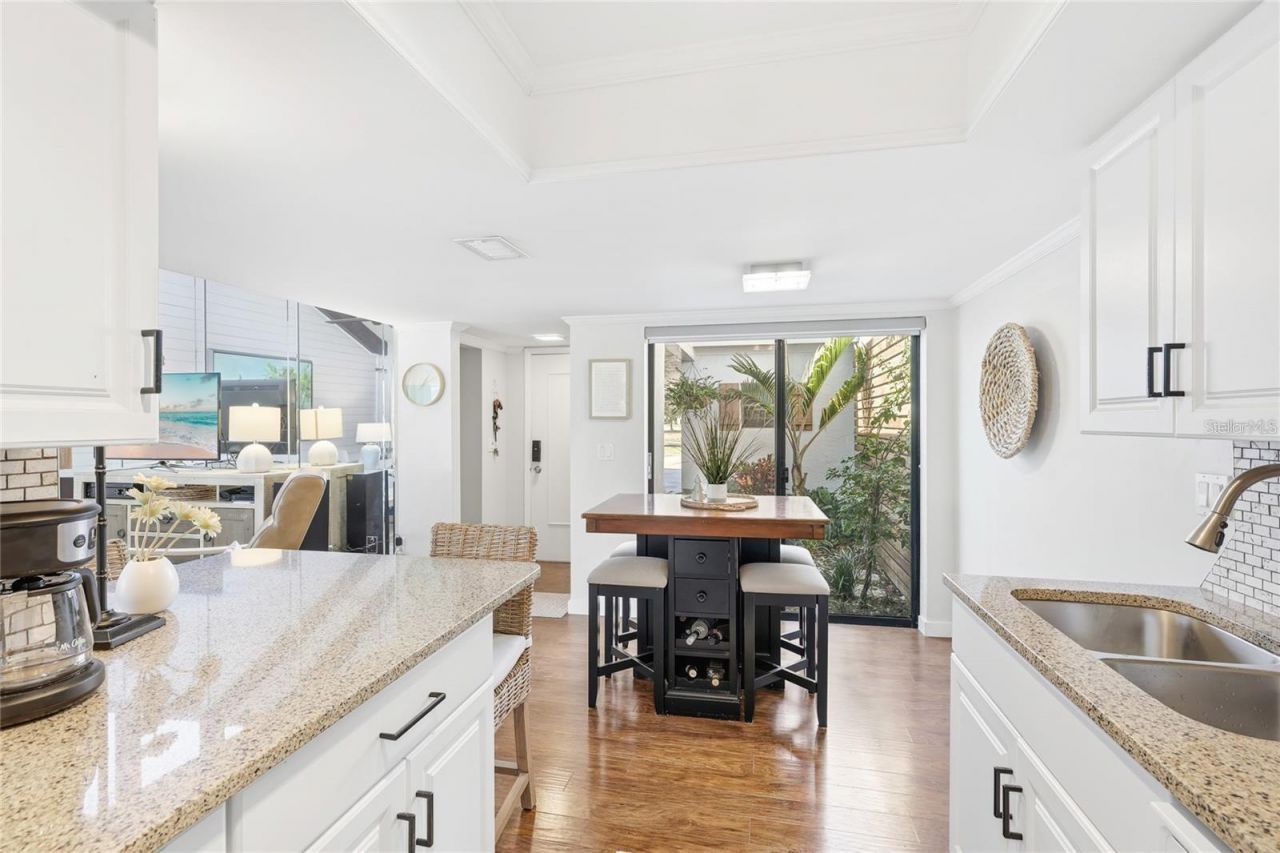 6147 43rd Street W, Unit 3, Bradenton, FL 34210 Photo
