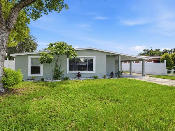 7806 TANGLEWOOD LANE, TAMPA, FL 33615