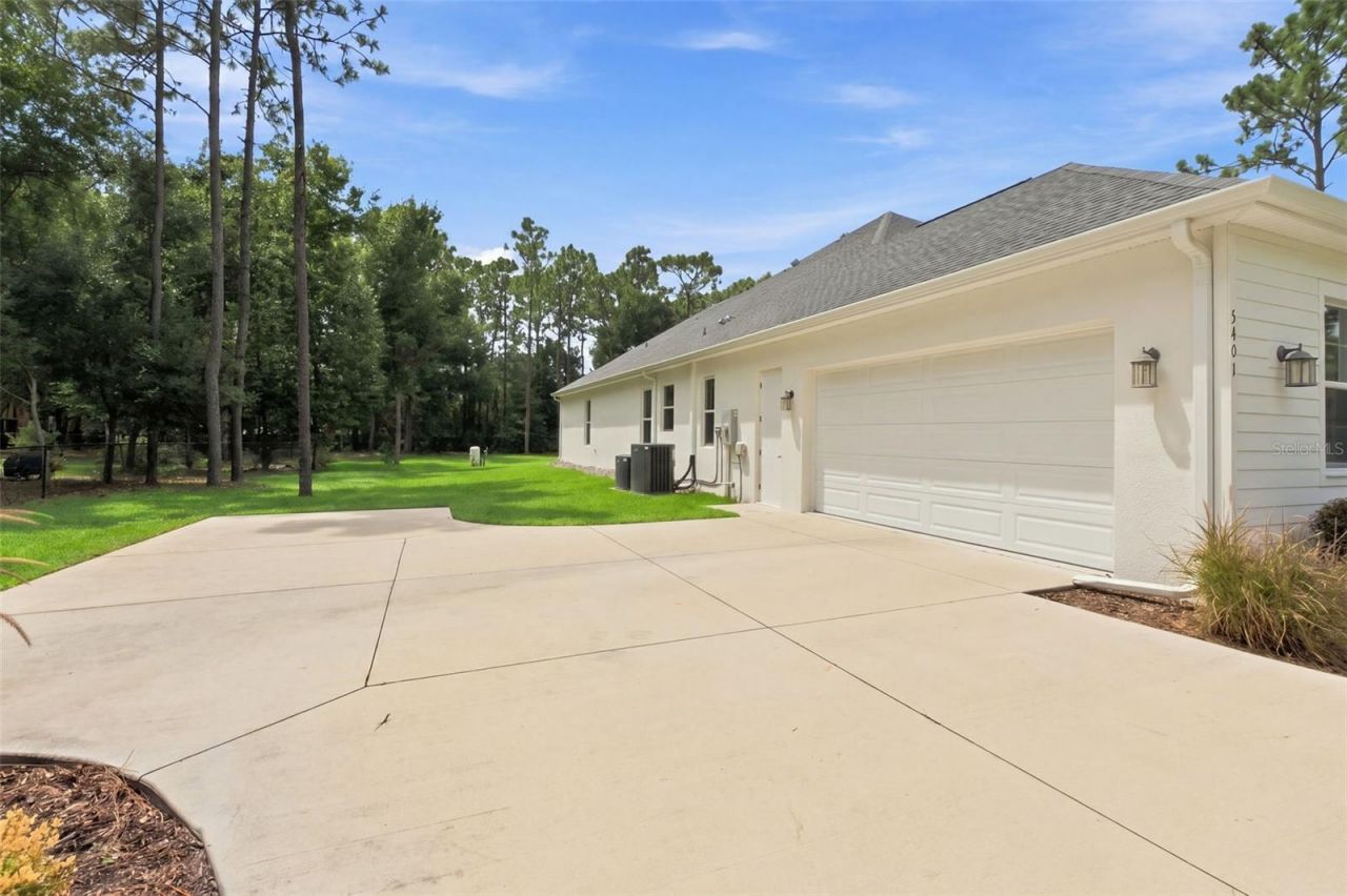 5401 Zamia Drive , Brooksville, FL 34604 Photo