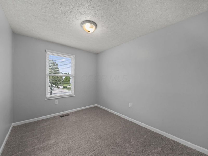 4431 Hickory Wood Drive, Columbus, OH 43228 Photo 16