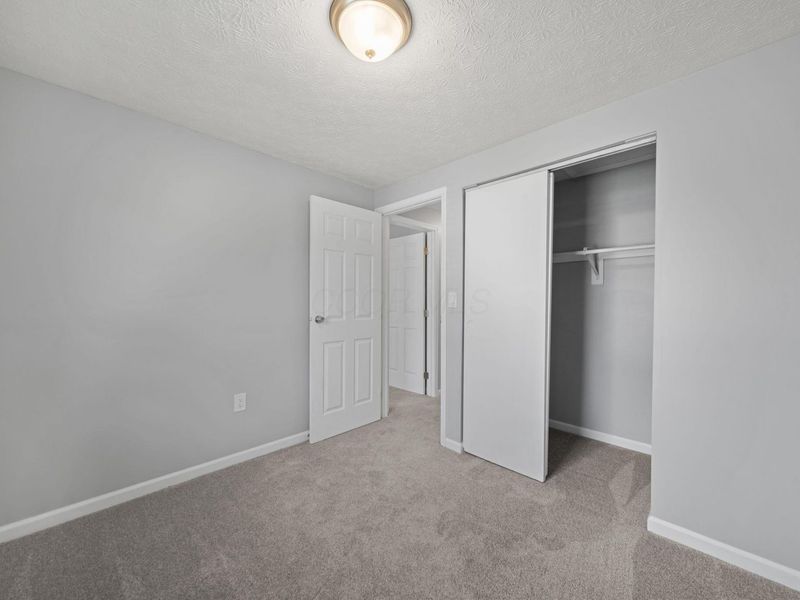 4431 Hickory Wood Drive, Columbus, OH 43228 Photo 19