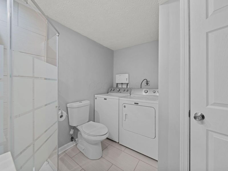 4431 Hickory Wood Drive, Columbus, OH 43228 Photo 24
