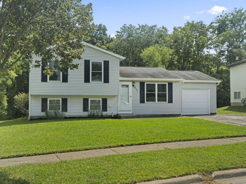 4431 Hickory Wood Drive, Columbus, OH 43228 Photo 3