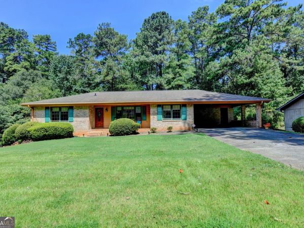 4061 Whispering Forest Court SW, Lilburn, GA 30047