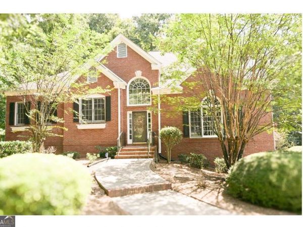 3885 Waterford Drive, Suwanee, GA 30024